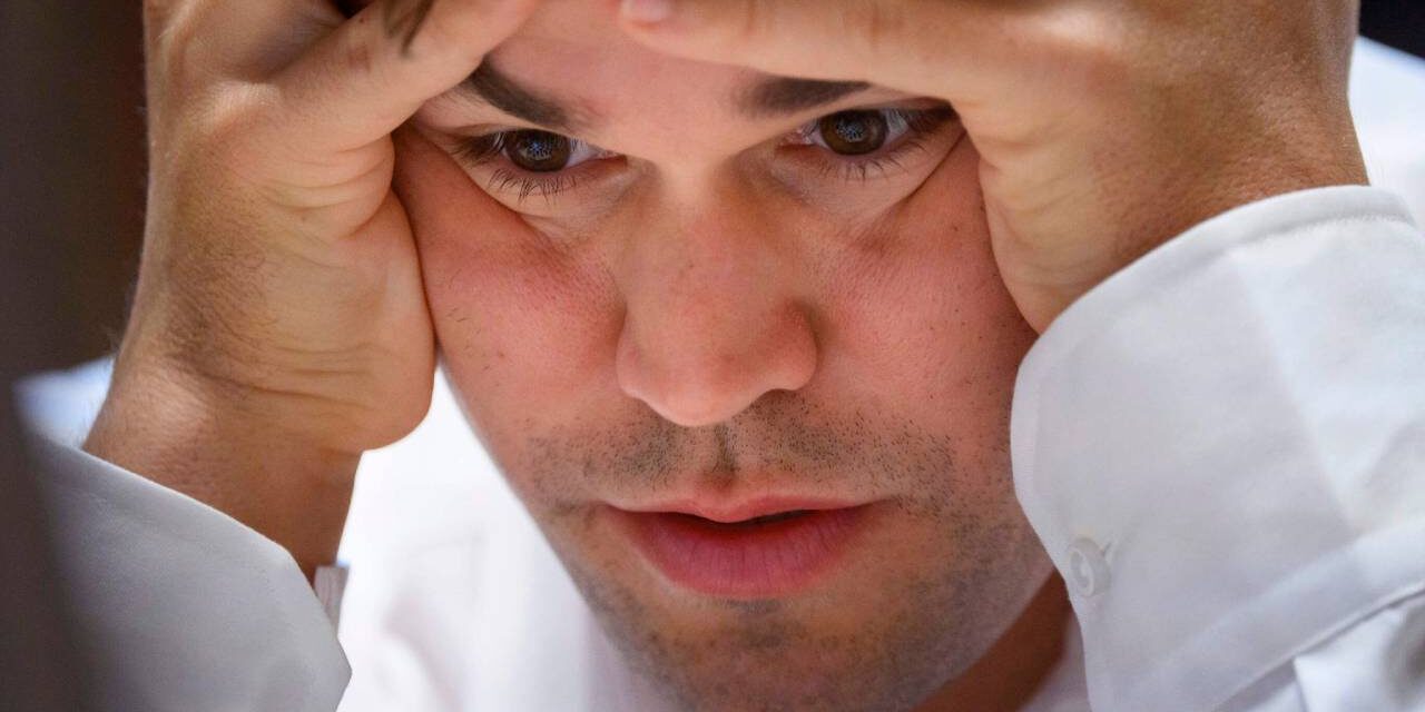Chess grandmaster playing match against 140,000 people reveals expected result