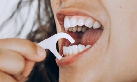 New Smart Dental Floss Can Detect Your Stress From Saliva