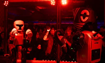 Humanoid Robots Are Beating Each Other to Pulp in an Underground Fight Club