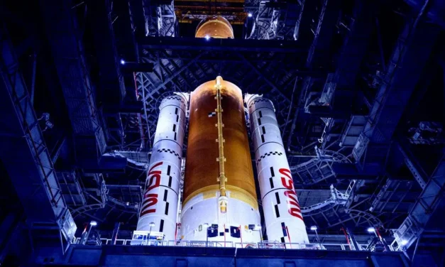Lawmakers Panic As They Realize China May Beat the US to the Moon