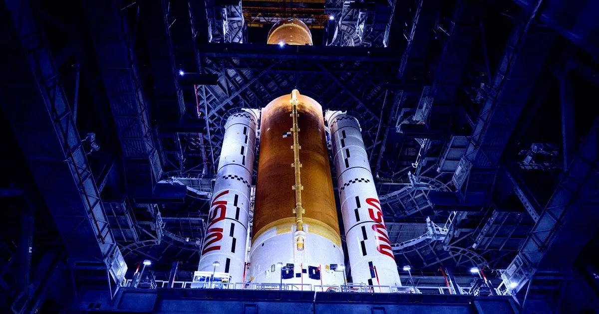 Lawmakers Panic As They Realize China May Beat the US to the Moon