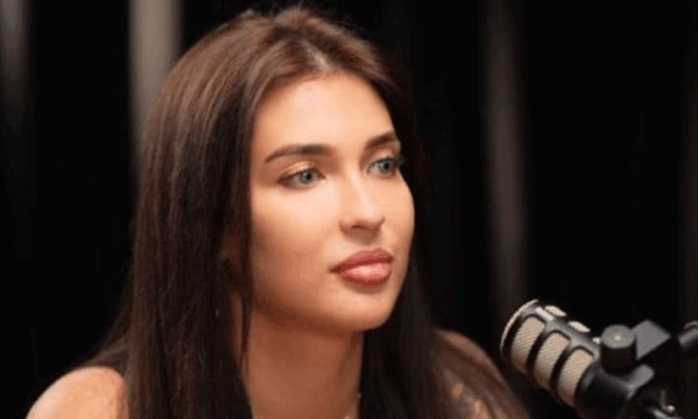 Woman Allegedly Changes Eye Color While Pregnant so Her Child is Born with Blue Eyes