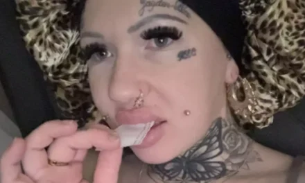 ‘Human paper shredder’ explains reason she eats ten pieces of paper a day