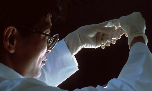 Chinese Scientists Create Pill That Can Allegedly Extend Human Life Up to 150 Years