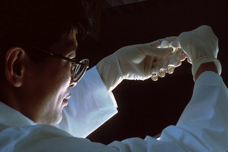 Chinese Scientists Create Pill That Can Allegedly Extend Human Life Up to 150 Years