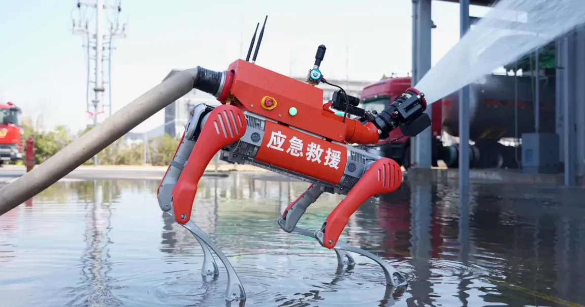 Chinese Firefighters Using Robot Dogs With Huge Hoses Attached