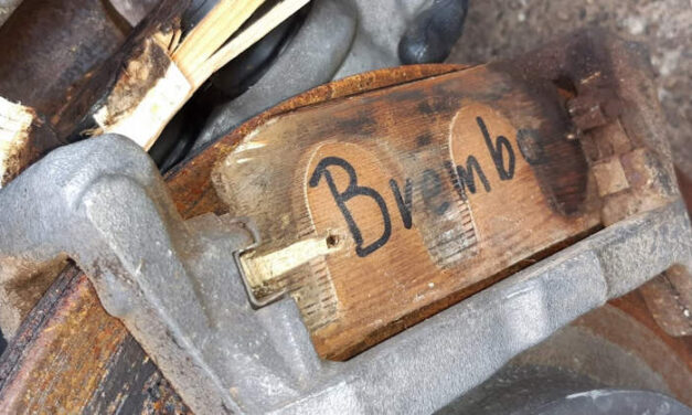 Man Discovers That Newly Bought Luxury SUV Has Wooden Break Pads