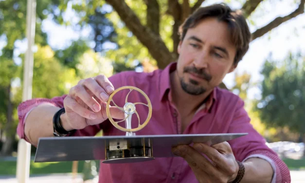 New Device Generates Power by Beaming Heat to Space