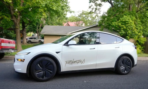 It’s Starting to Feel a Lot Like Tesla’s Robotaxi Program Is Mostly Smoke and Mirrors
