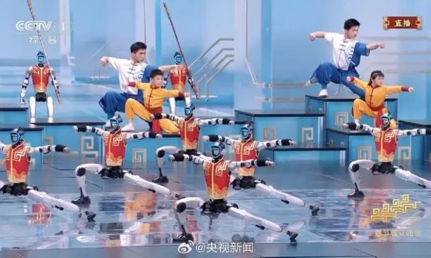 Real-Life Terminators – Chinese-Made Humanoid Robots Blow Everyone Away with Kung Fu Exhibition