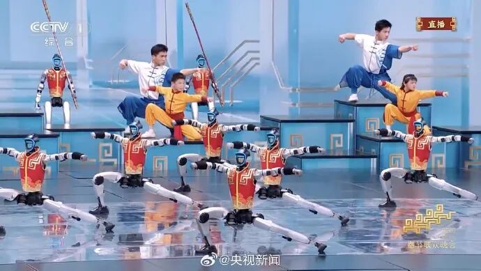 Real-Life Terminators – Chinese-Made Humanoid Robots Blow Everyone Away with Kung Fu Exhibition