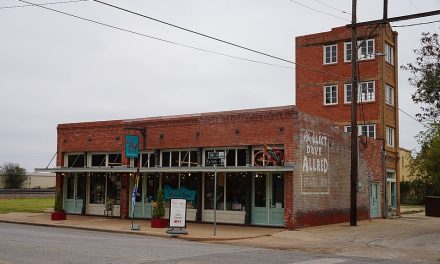 The World’s Smallest Skyscraper Is the Result of a Massive Scam