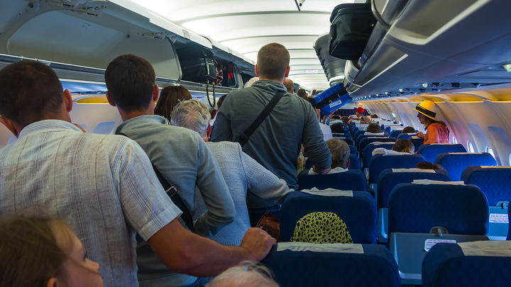 Passengers rip airline for new seating policy: ‘It is as bad as everyone is saying’