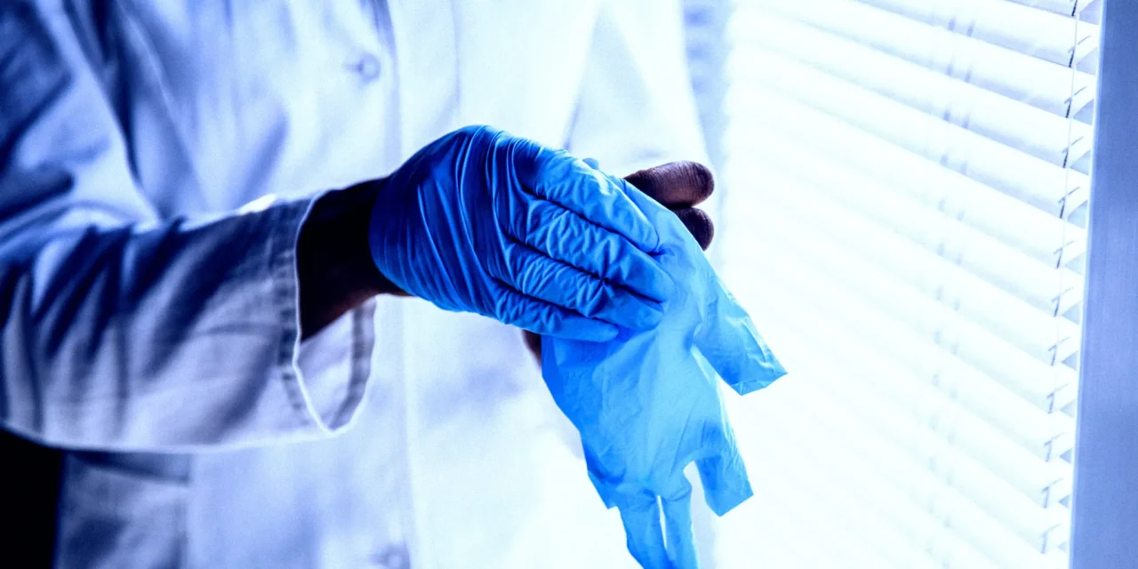 You Know How Scientists Keep Finding Microplastics Literally Everywhere? Well, You’d Never Guess What Their Lab Gloves Are Coated in Straight Out of the Packaging