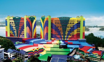 The World’s Largest Hotel Features Over 7,000 Rooms