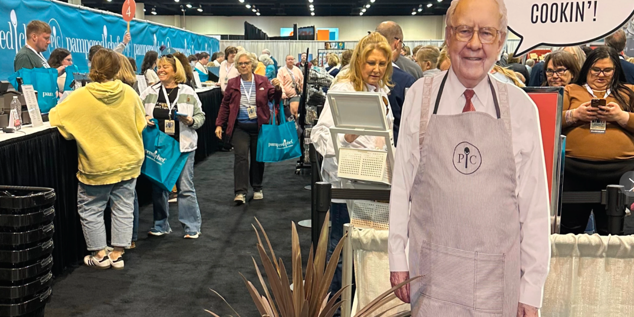 Winner pays $9 million in charity auction for a private lunch with Warren Buffett and Stephen Curry